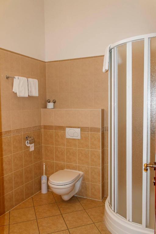 Pannon Hotel Bejelentkezes 20 Oraig, Check-In Until 20 O'Clock, Einchecken Bis 20 Uhr Мохач Экстерьер фото