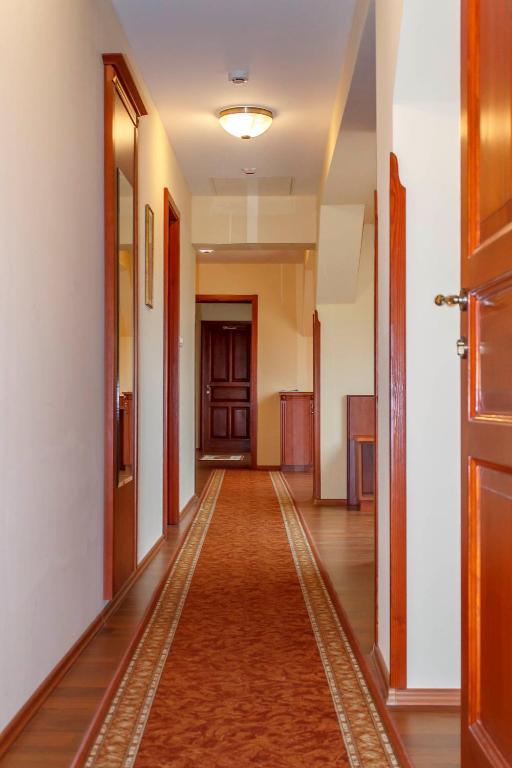 Pannon Hotel Bejelentkezes 20 Oraig, Check-In Until 20 O'Clock, Einchecken Bis 20 Uhr Мохач Экстерьер фото