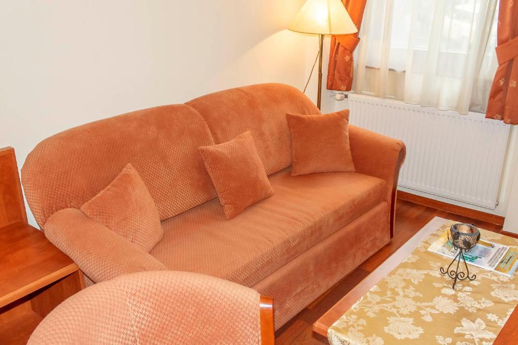 Pannon Hotel Bejelentkezes 20 Oraig, Check-In Until 20 O'Clock, Einchecken Bis 20 Uhr Мохач Номер фото