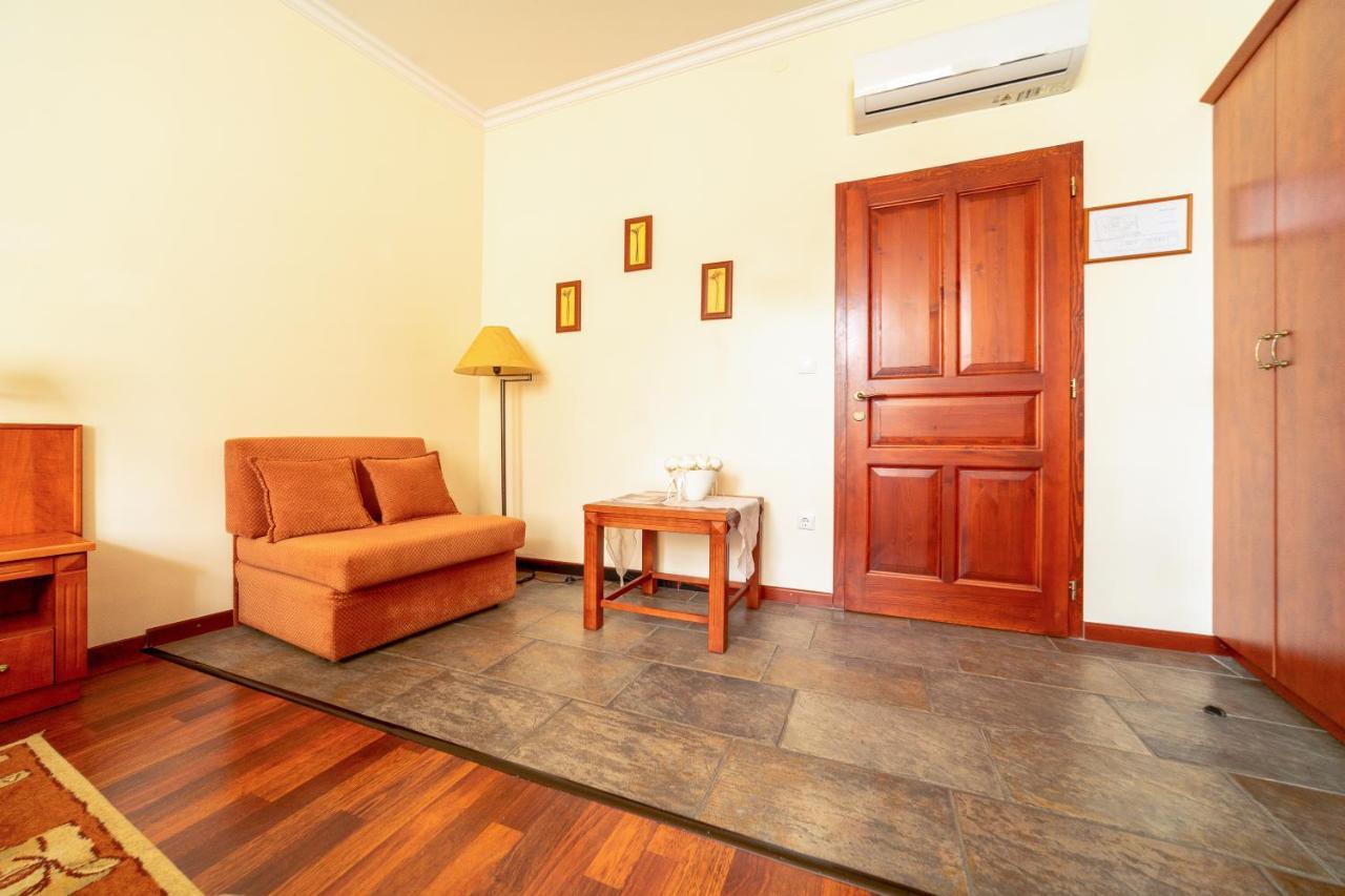 Pannon Hotel Bejelentkezes 20 Oraig, Check-In Until 20 O'Clock, Einchecken Bis 20 Uhr Мохач Экстерьер фото
