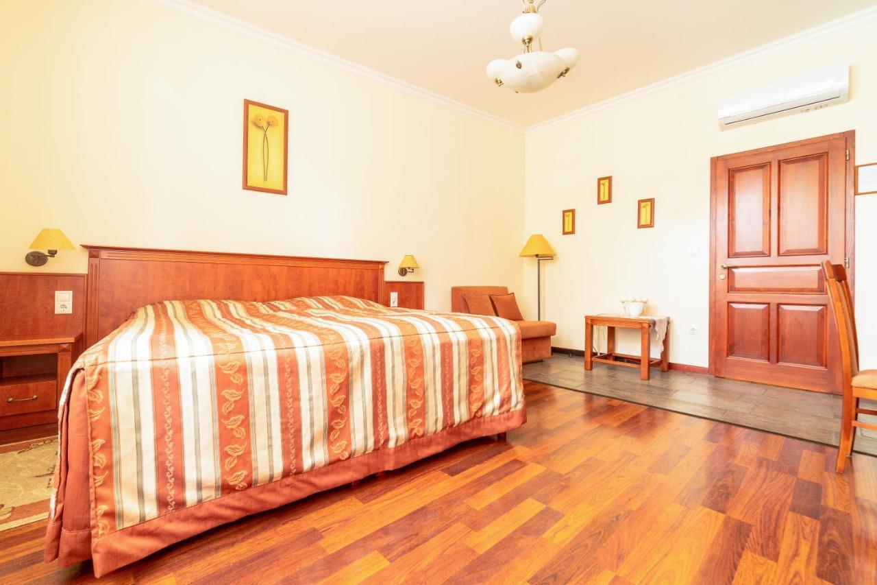 Pannon Hotel Bejelentkezes 20 Oraig, Check-In Until 20 O'Clock, Einchecken Bis 20 Uhr Мохач Экстерьер фото